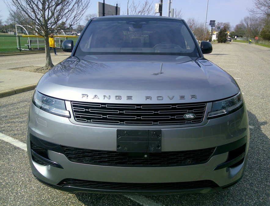 Used 2023 Land Rover Range Rover Sport SE image 21