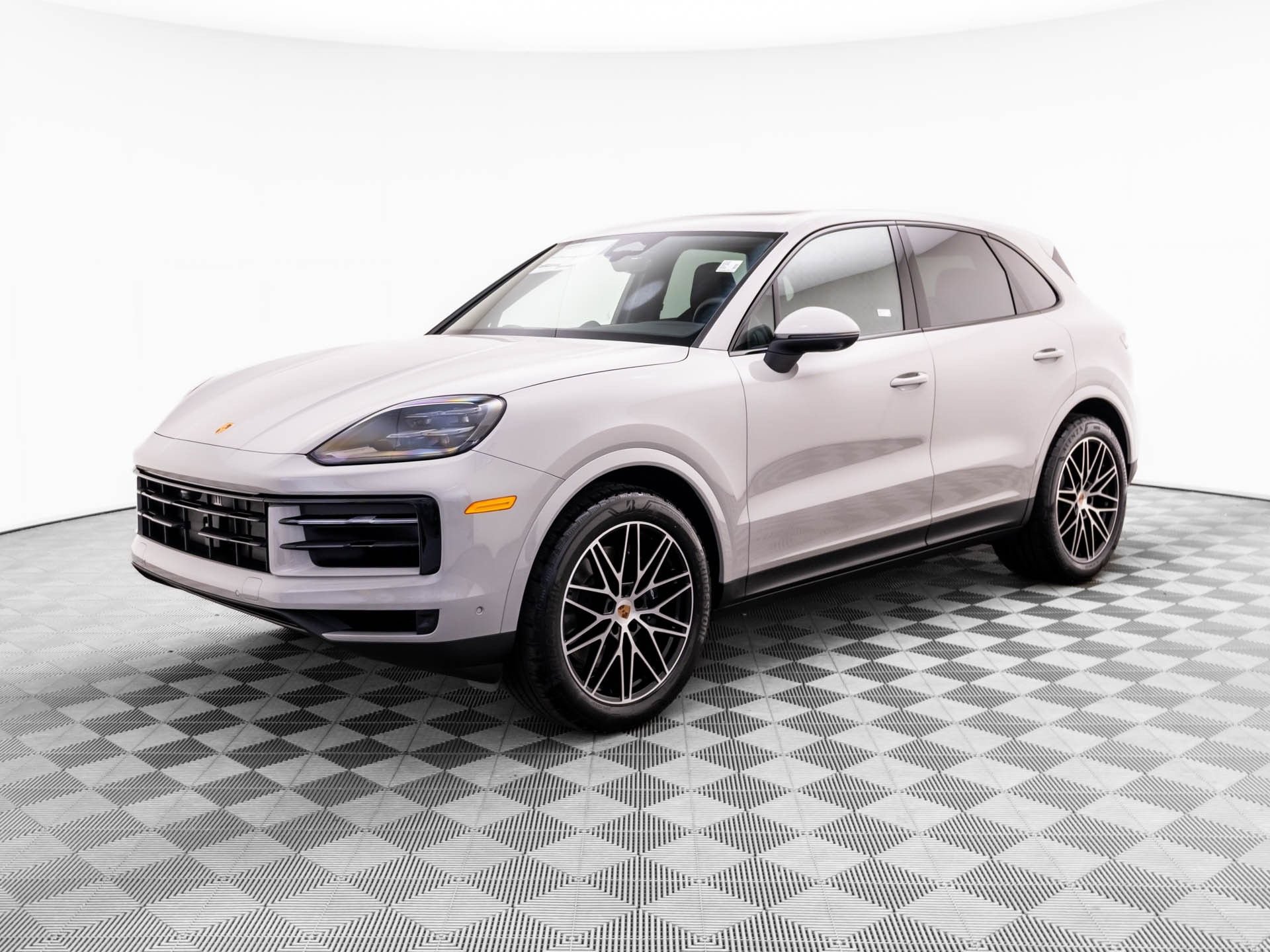 New 2026 Porsche Cayenne AWD/4WD image 1