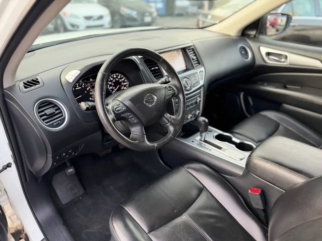 Used 2019 Nissan Pathfinder SL image 18