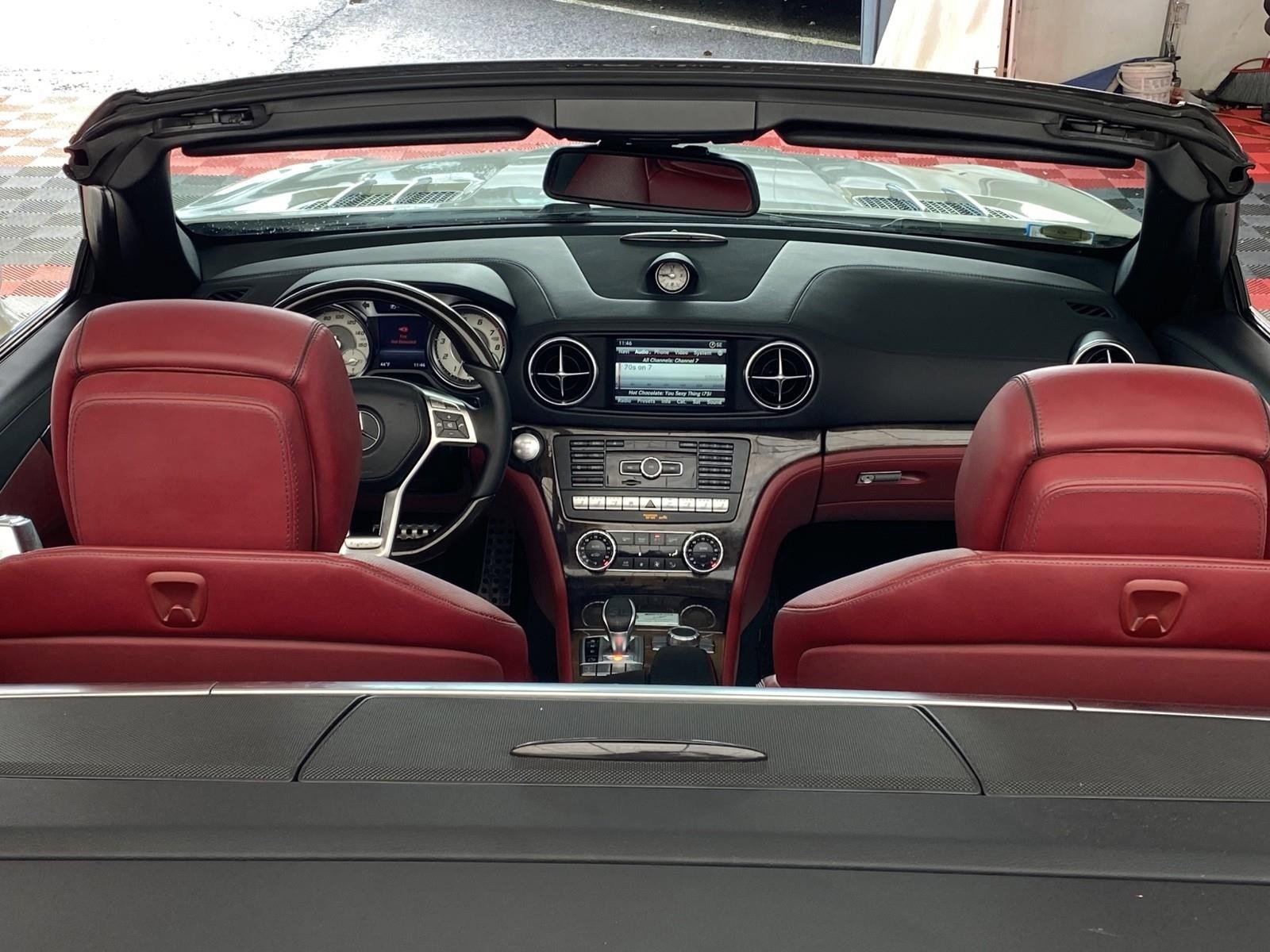 Used 2015 Mercedes-Benz SL 550 image 12