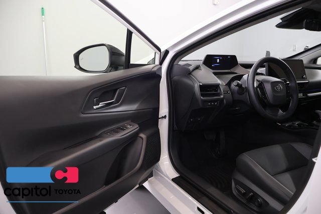Certified 2026 Toyota Prius Plug-In Hybrid FWD image 8