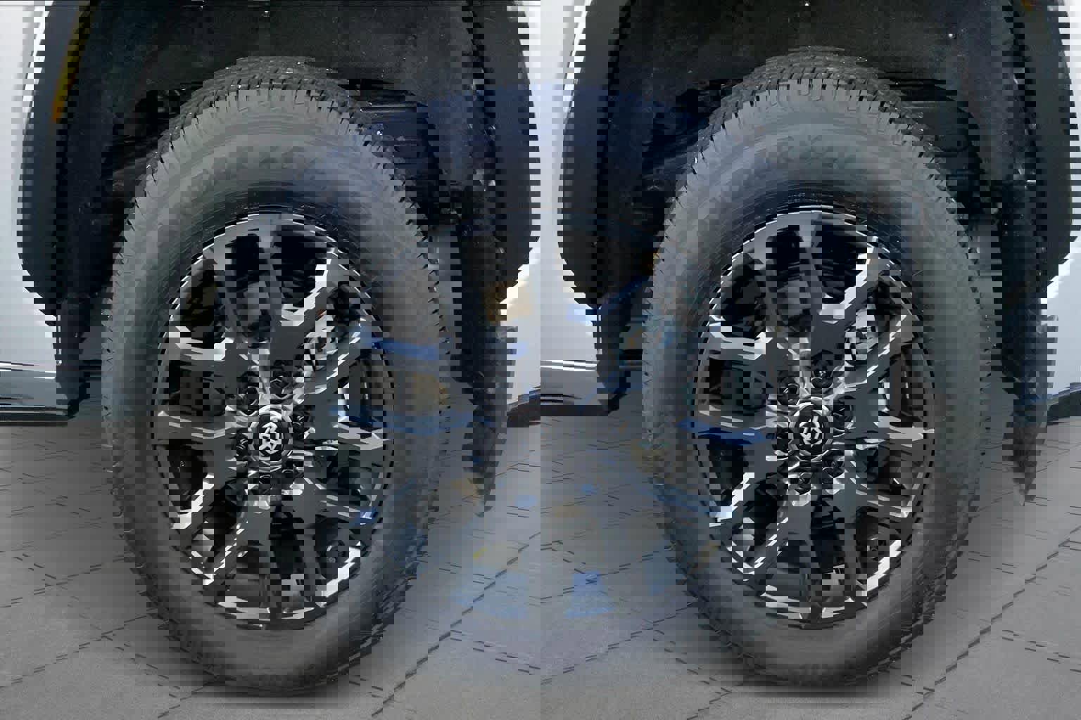 Used 2025 Toyota Sequoia Platinum image 11