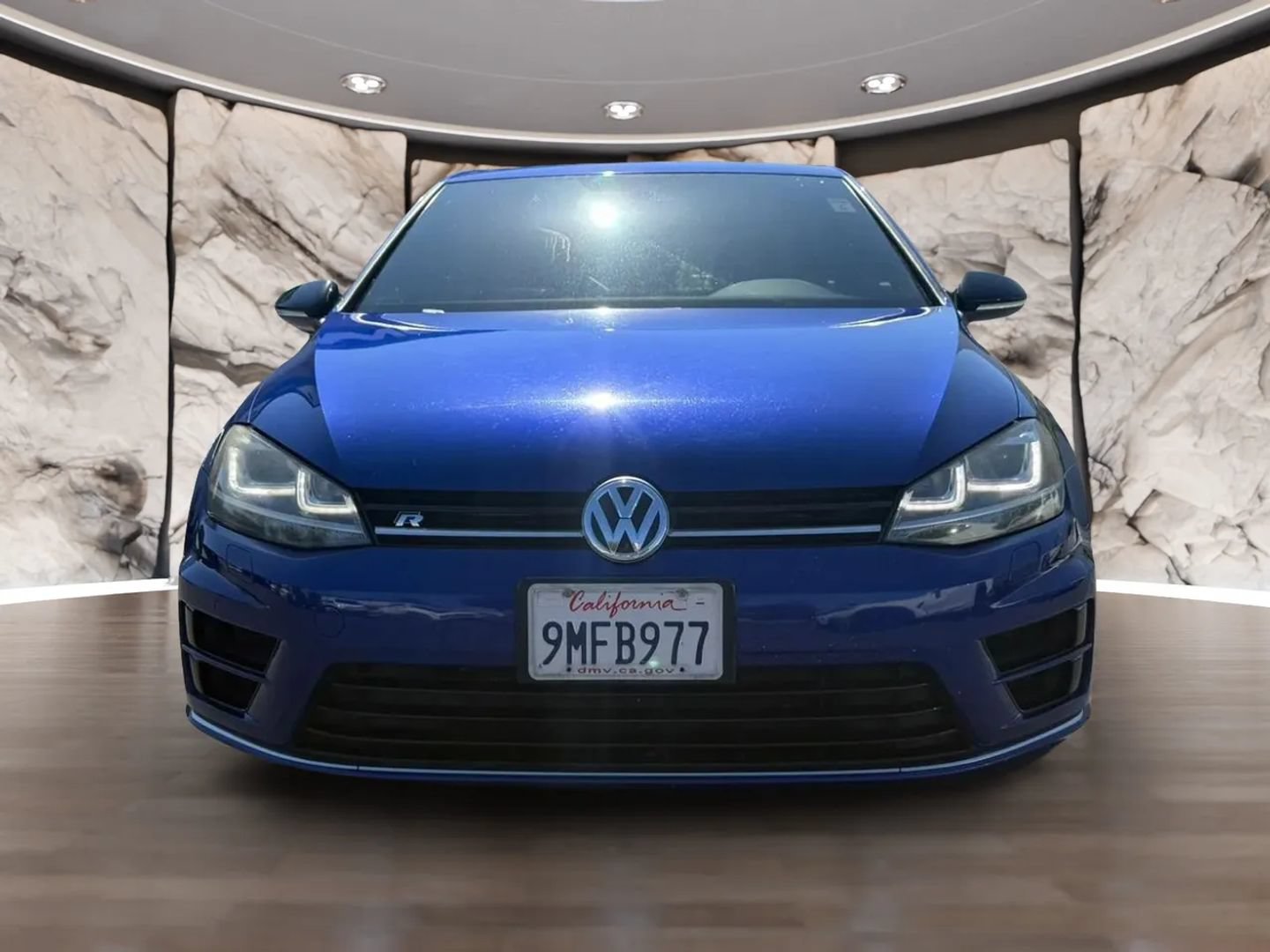 Used 2015 Volkswagen Golf R 4-Door AWD/4WD image 2