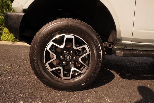 Used 2023 Ford Bronco Outer Banks image 37