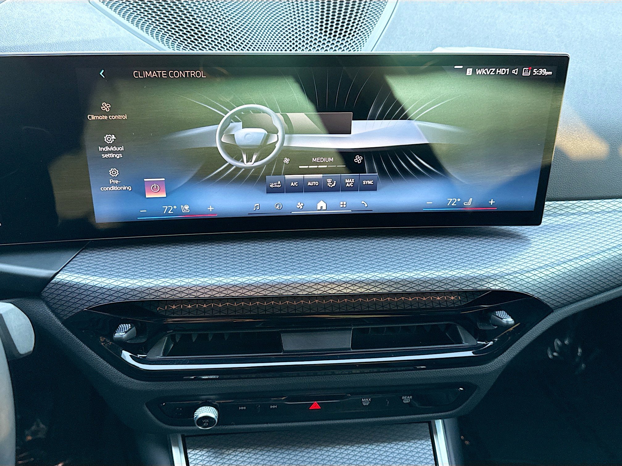 Used 2025 BMW 430i w/ Premium Package image 35