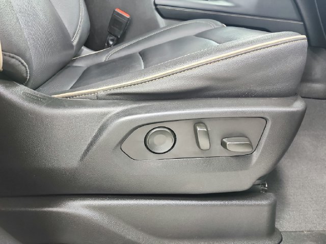 Used 2023 GMC Yukon SLT RWD image 41