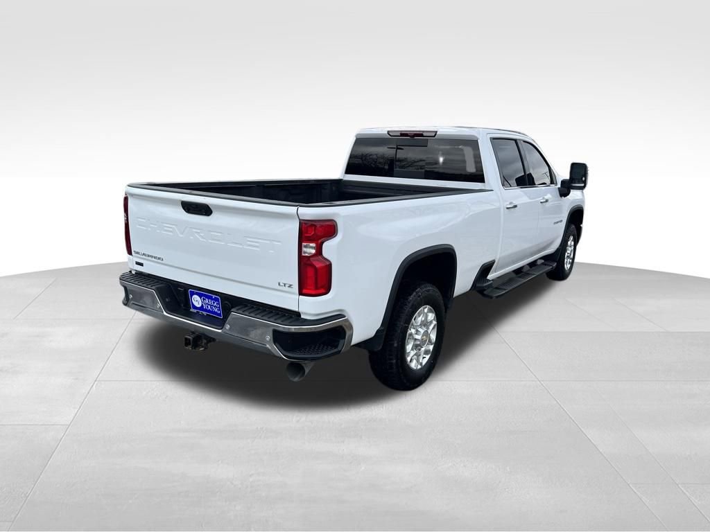 Used 2024 Chevrolet Silverado 3500 LTZ w/ LTZ Convenience Package image 7