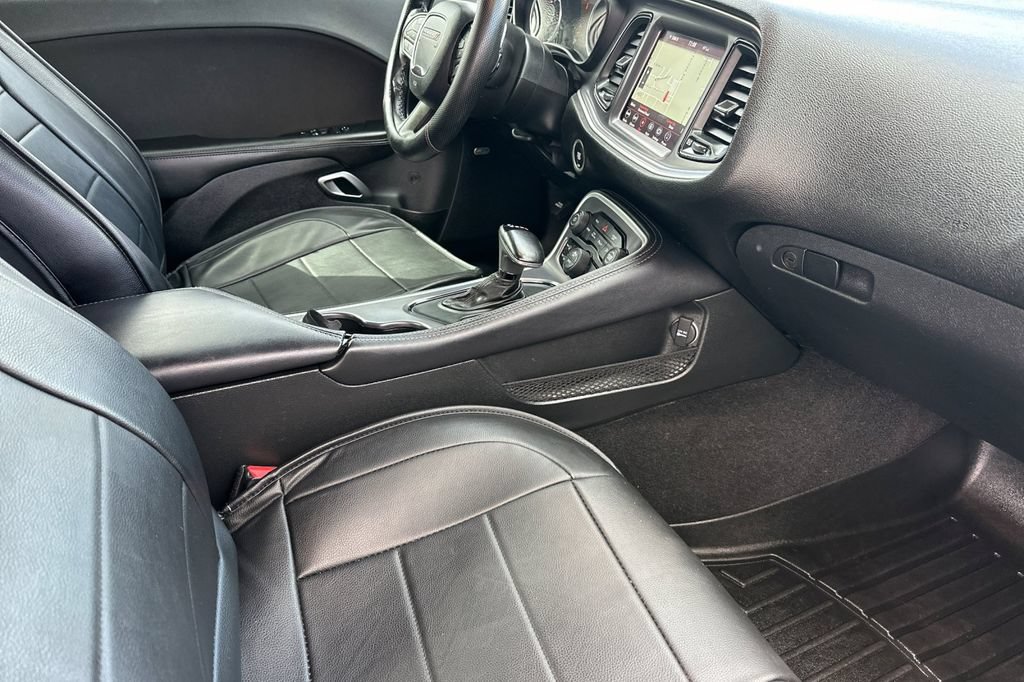 Used 2020 Dodge Challenger R/T RWD image 15