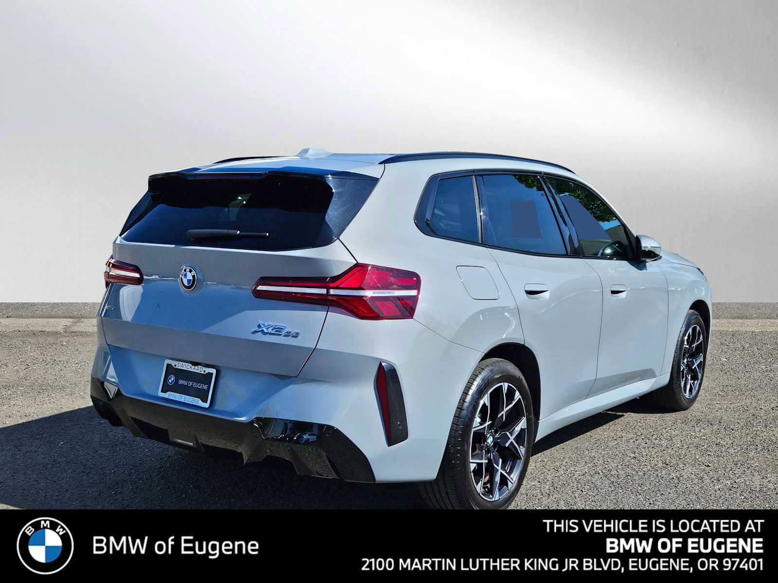 Used 2025 BMW X3 xDrive30 AWD/4WD image 4