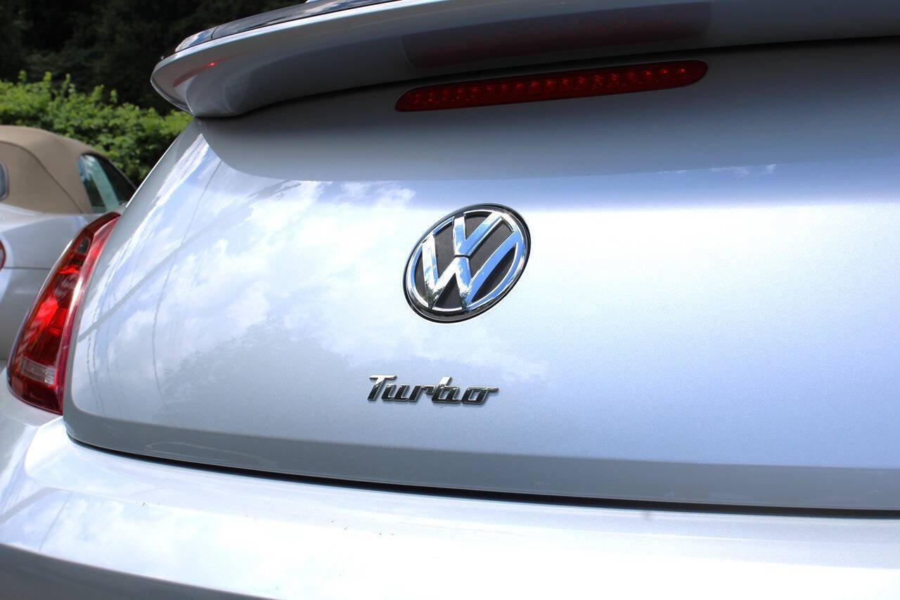 Used 2012 Volkswagen Beetle 2.0T FWD image 7