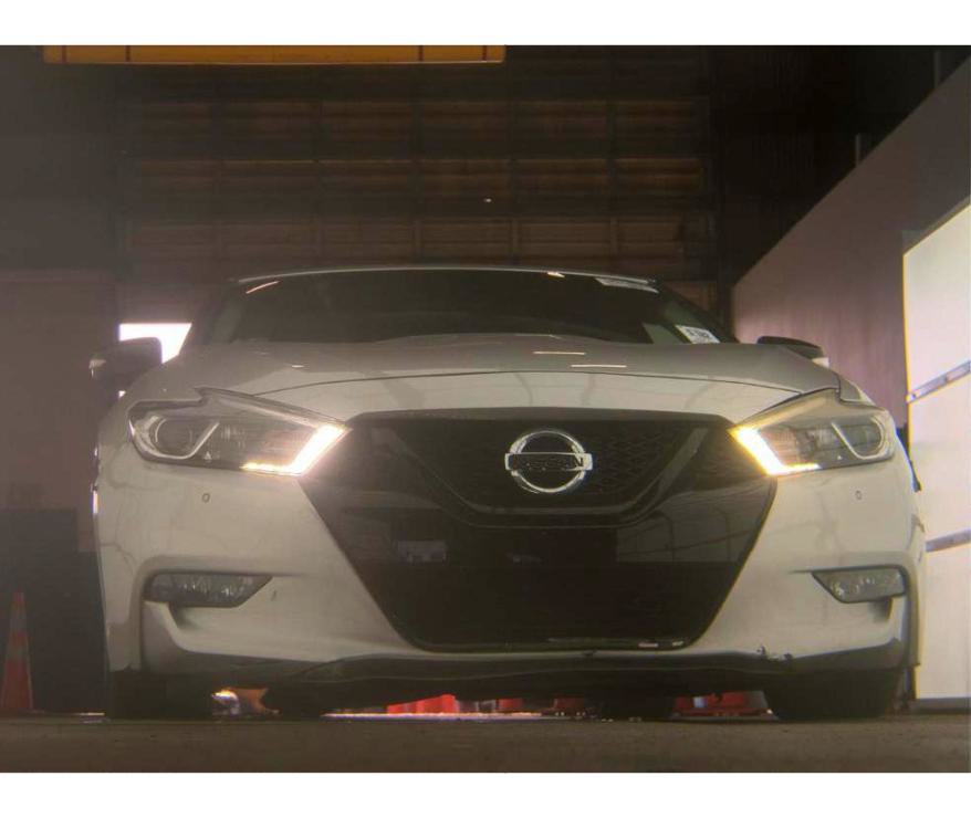 Used 2017 Nissan Maxima SR w/ Midnight Edition FWD image 3