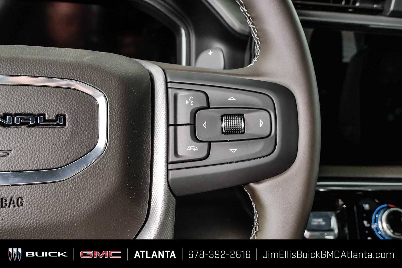 New 2026 GMC Sierra 1500 Denali w/ Denali Reserve Package AWD/4WD image 13
