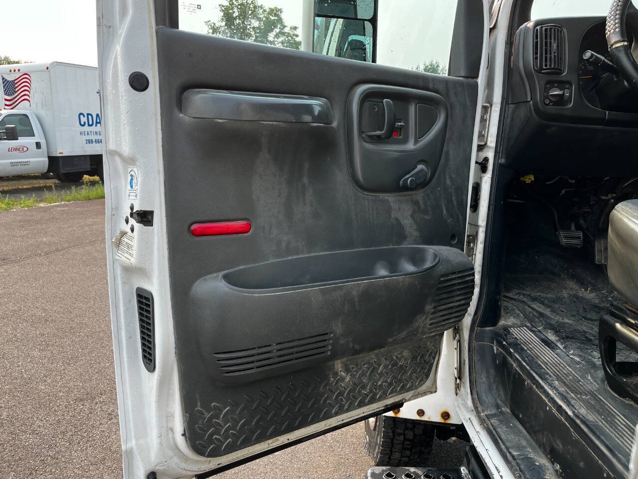 Used 2006 Chevrolet Kodiak C4500 2WD Regular Cab image 9
