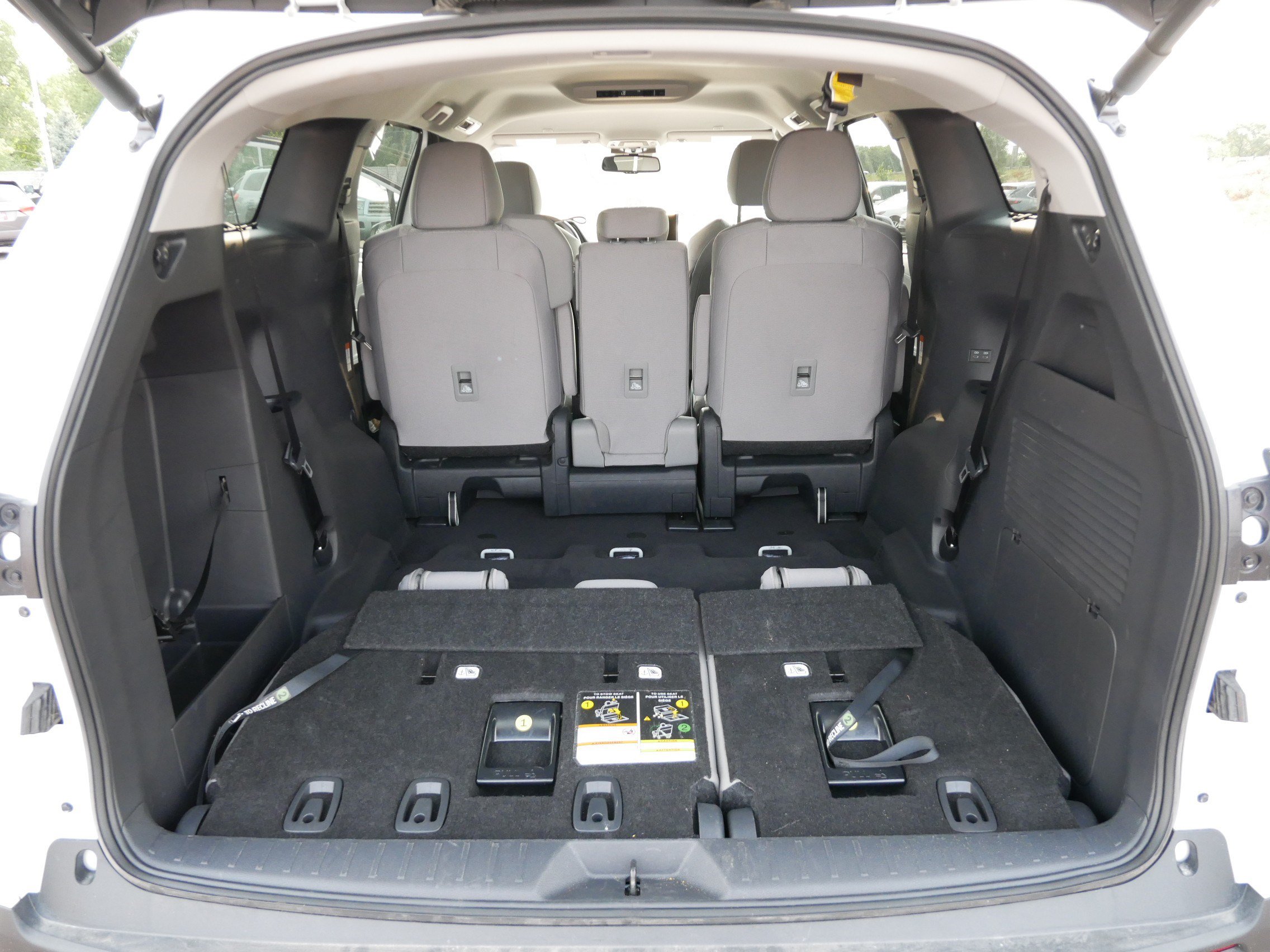 Certified 2026 Toyota Sienna LE FWD image 18