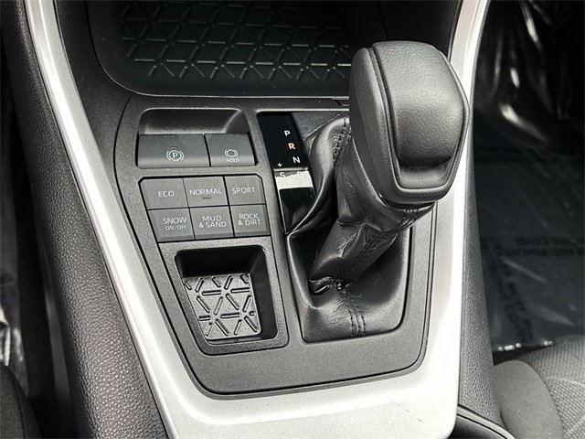 Certified 2025 Toyota RAV4 XLE image 29