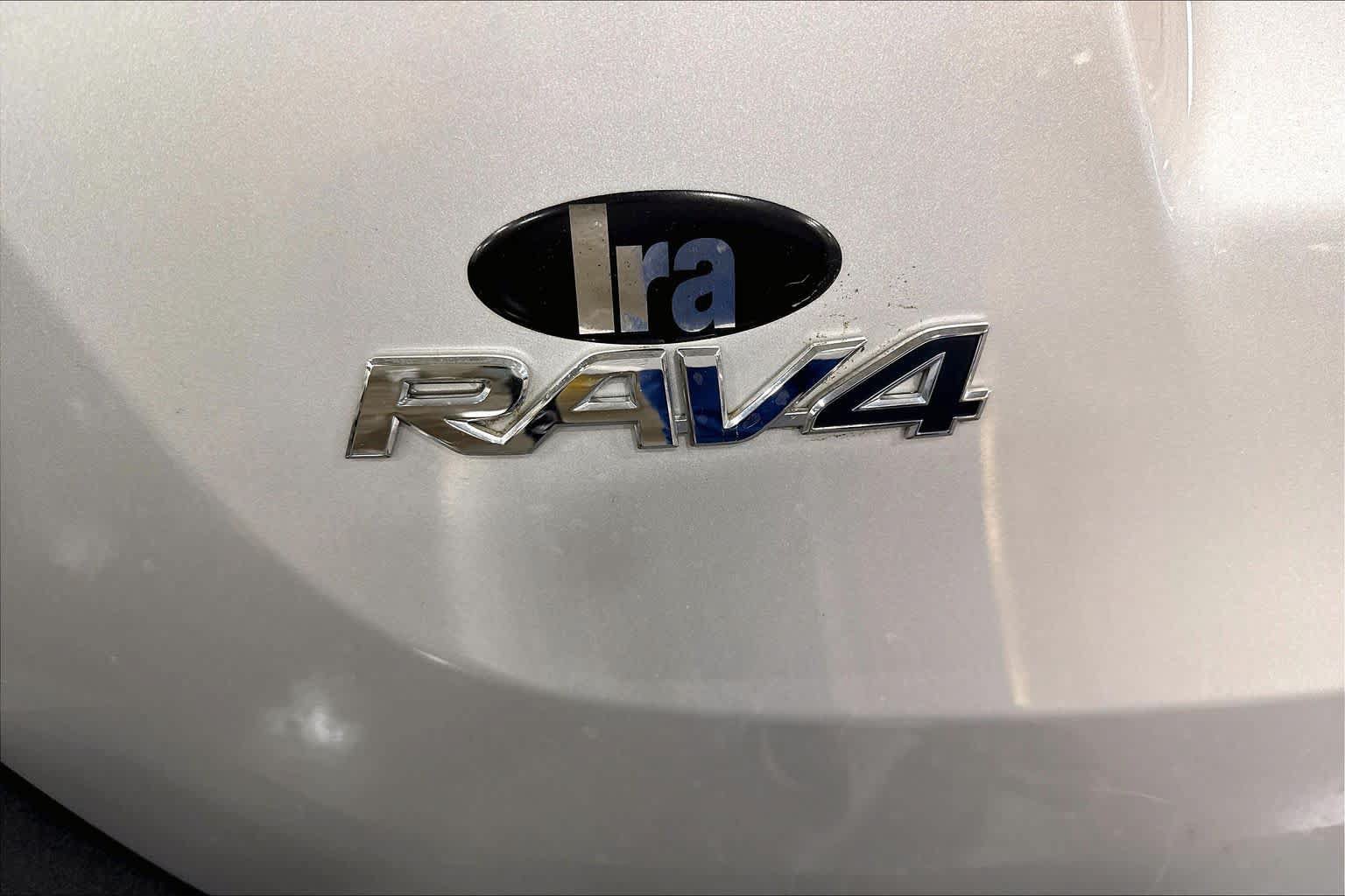 Used 2015 Toyota RAV4 XLE AWD/4WD image 10