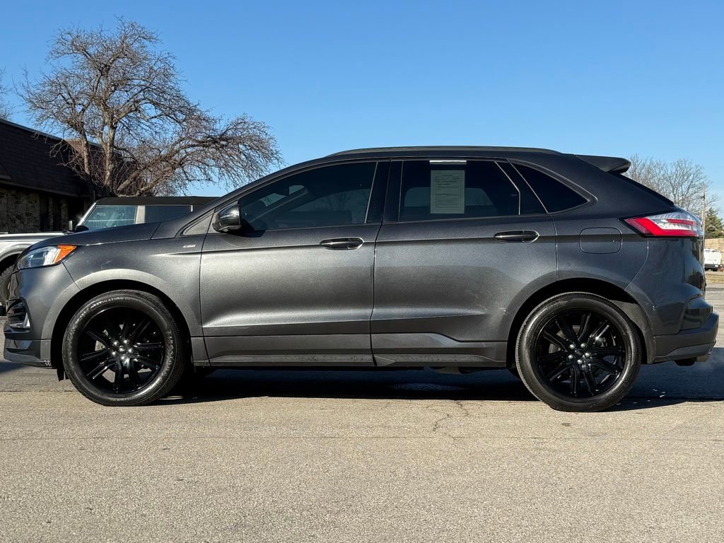 Used 2020 Ford Edge ST-Line FWD image 2