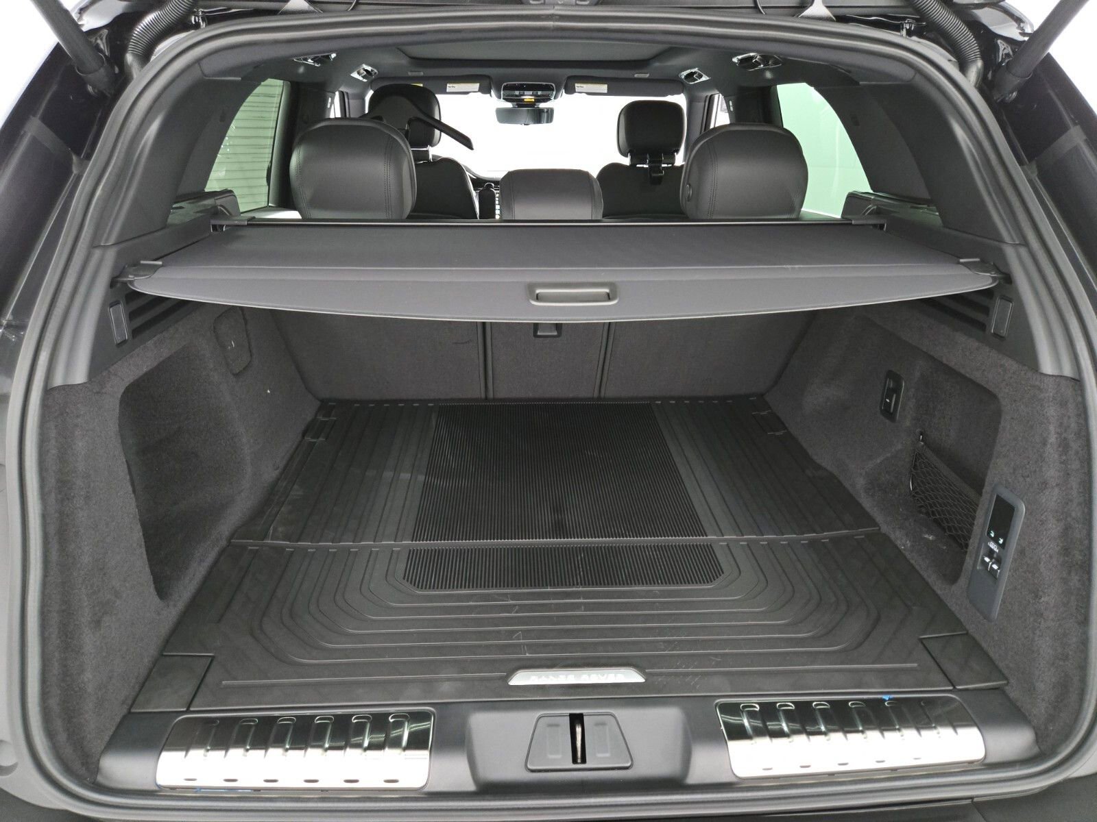 New 2026 Land Rover Range Rover Sport Dynamic SE AWD/4WD image 15