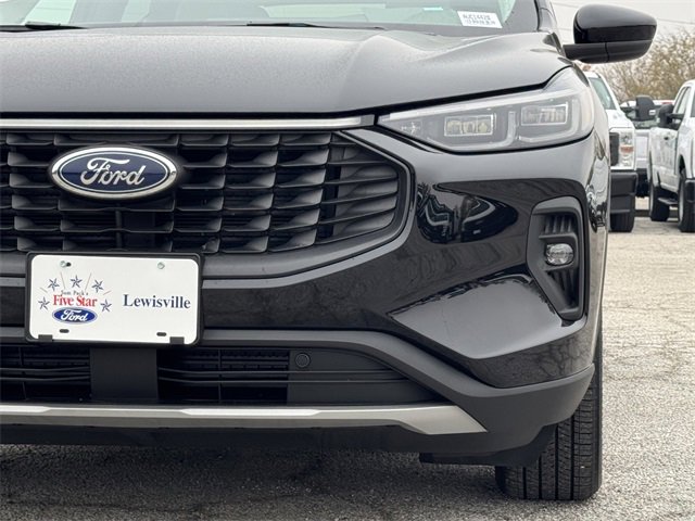 Certified 2025 Ford Escape Platinum image 9