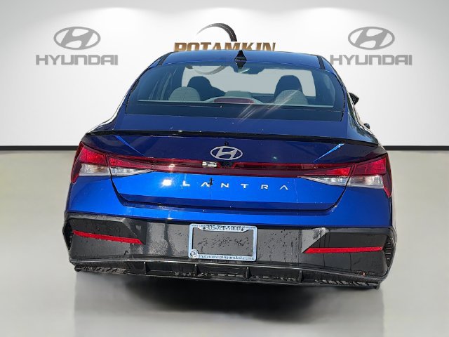 Certified 2026 Hyundai Elantra Sport FWD image 7