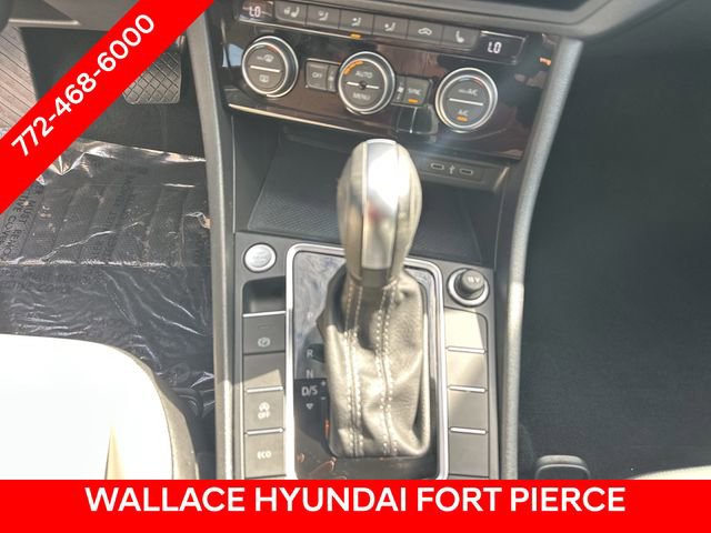 Used 2021 Volkswagen Jetta R-Line w/ R-Line Cold Weather Package image 22