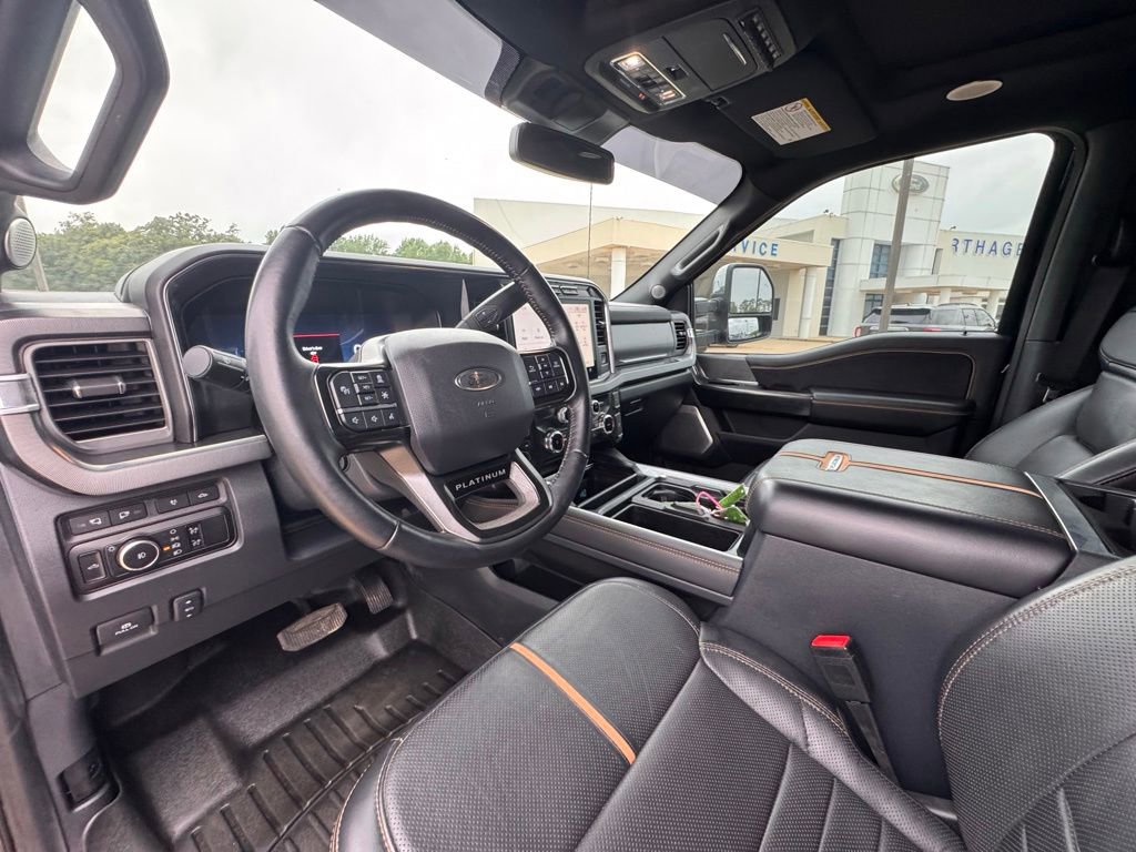 Used 2024 Ford F250 Platinum w/ FX4 Off-Road Package AWD/4WD image 18