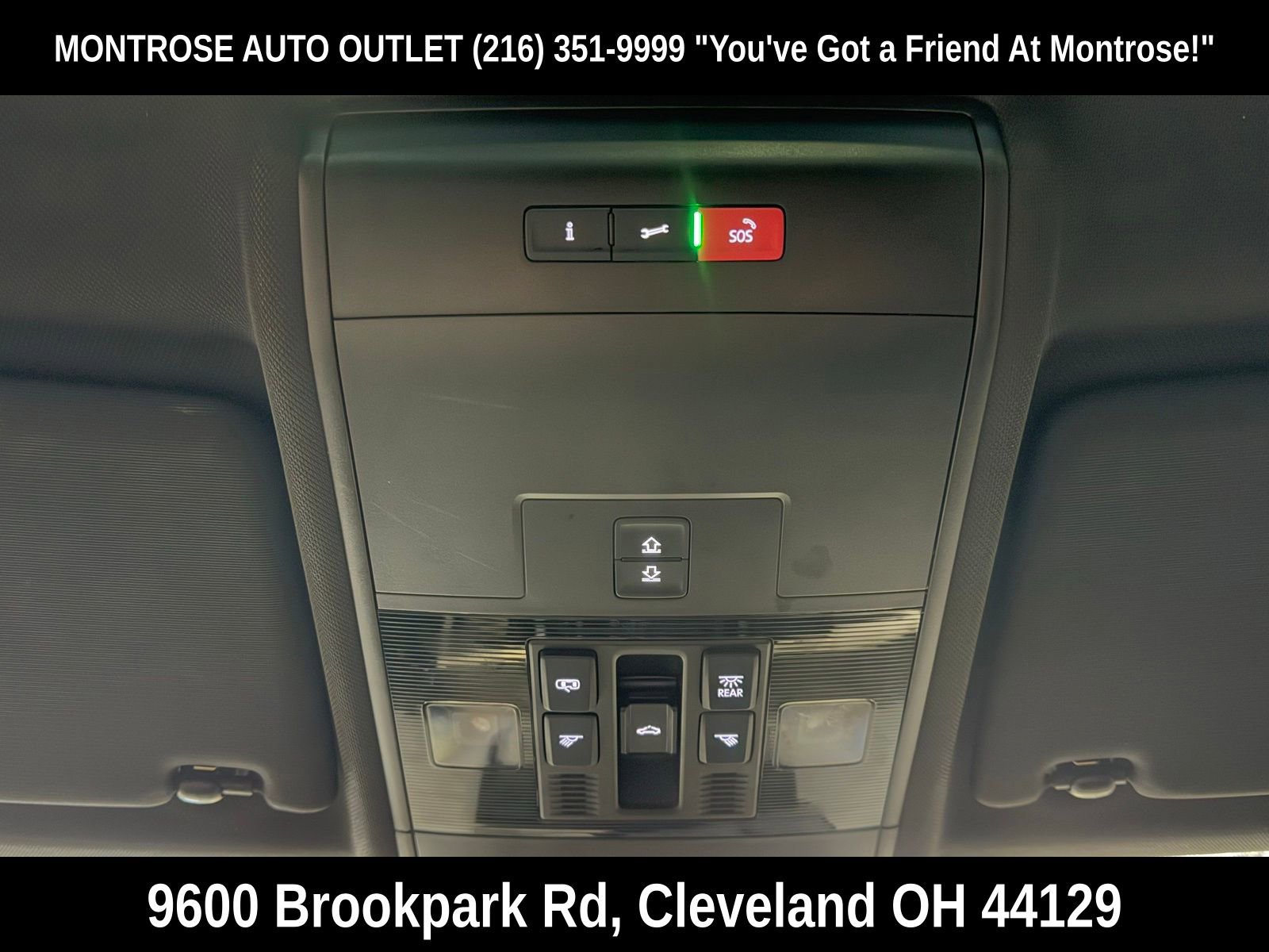 Used 2022 Volkswagen Atlas Cross Sport SEL R-Line image 26