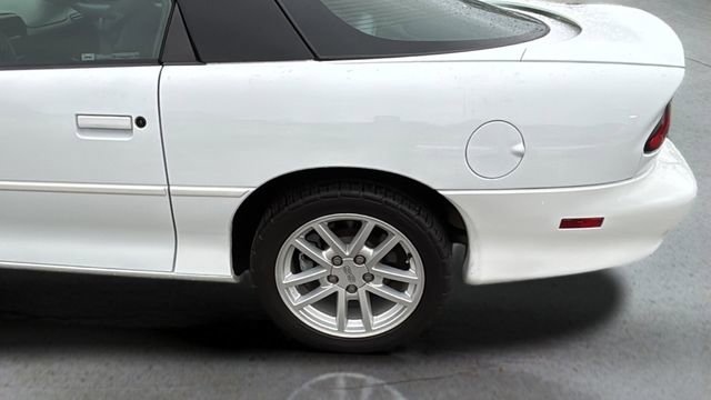 Used 2002 Chevrolet Camaro Z28 w/ SS Performance/Appearance Pkg image 32