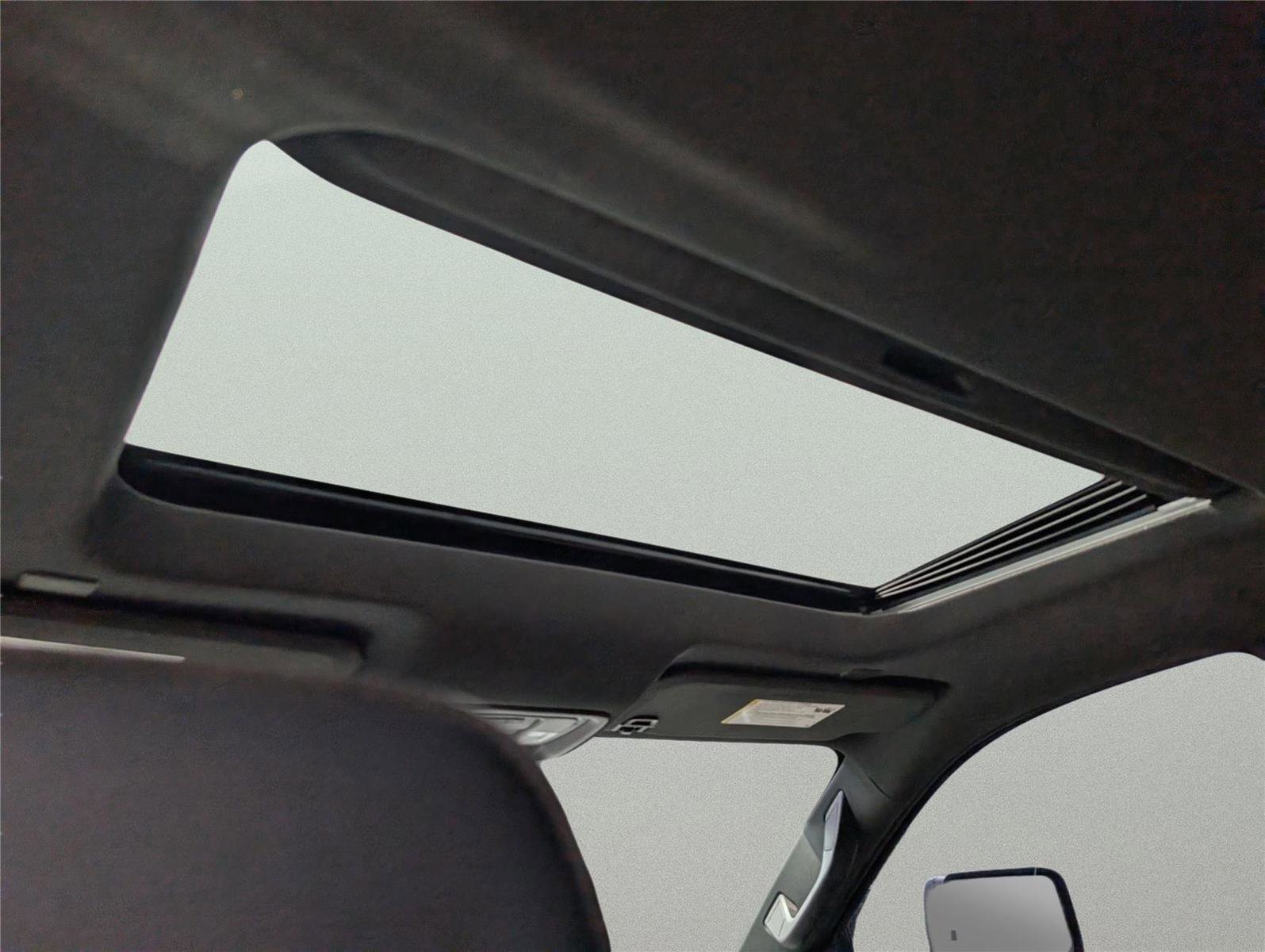 Used 2024 Chevrolet Silverado 2500 High Country w/ Technology Package image 31