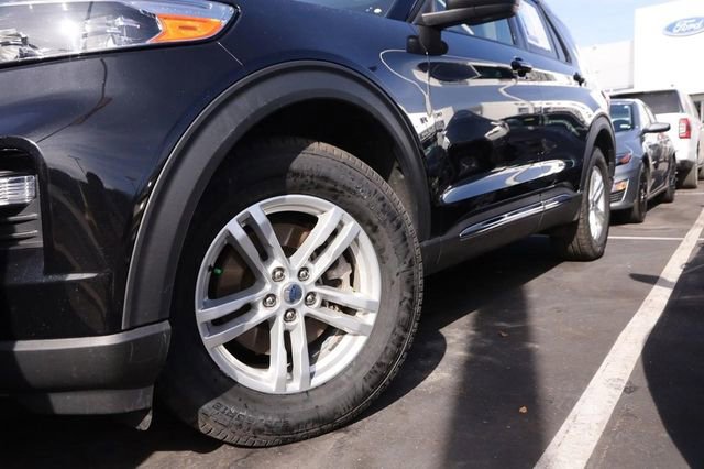 Certified 2024 Ford Explorer XLT w/ Equipment Group 202A image 5
