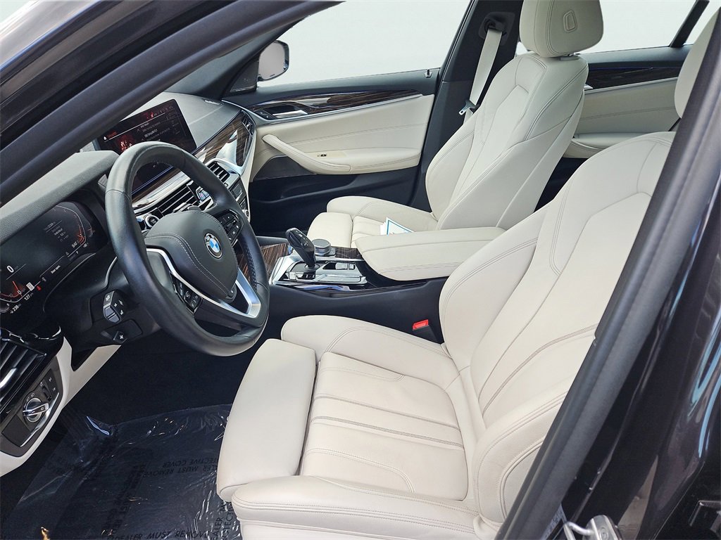 Used 2022 BMW 530i xDrive w/ Premium Package image 36