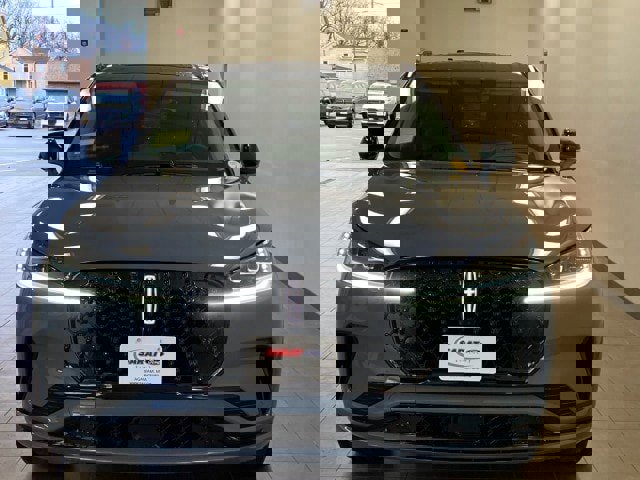 Used 2026 Lincoln Aviator Reserve w/ Jet Appearance Package image 3