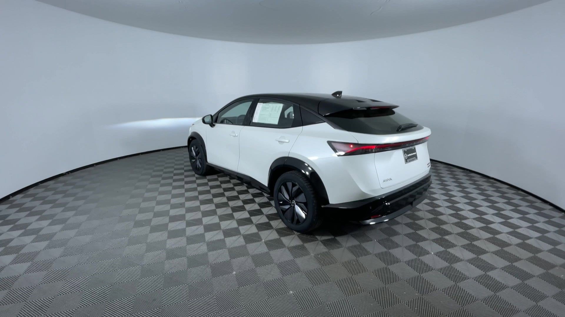 Certified 2023 Nissan Ariya AWD image 7