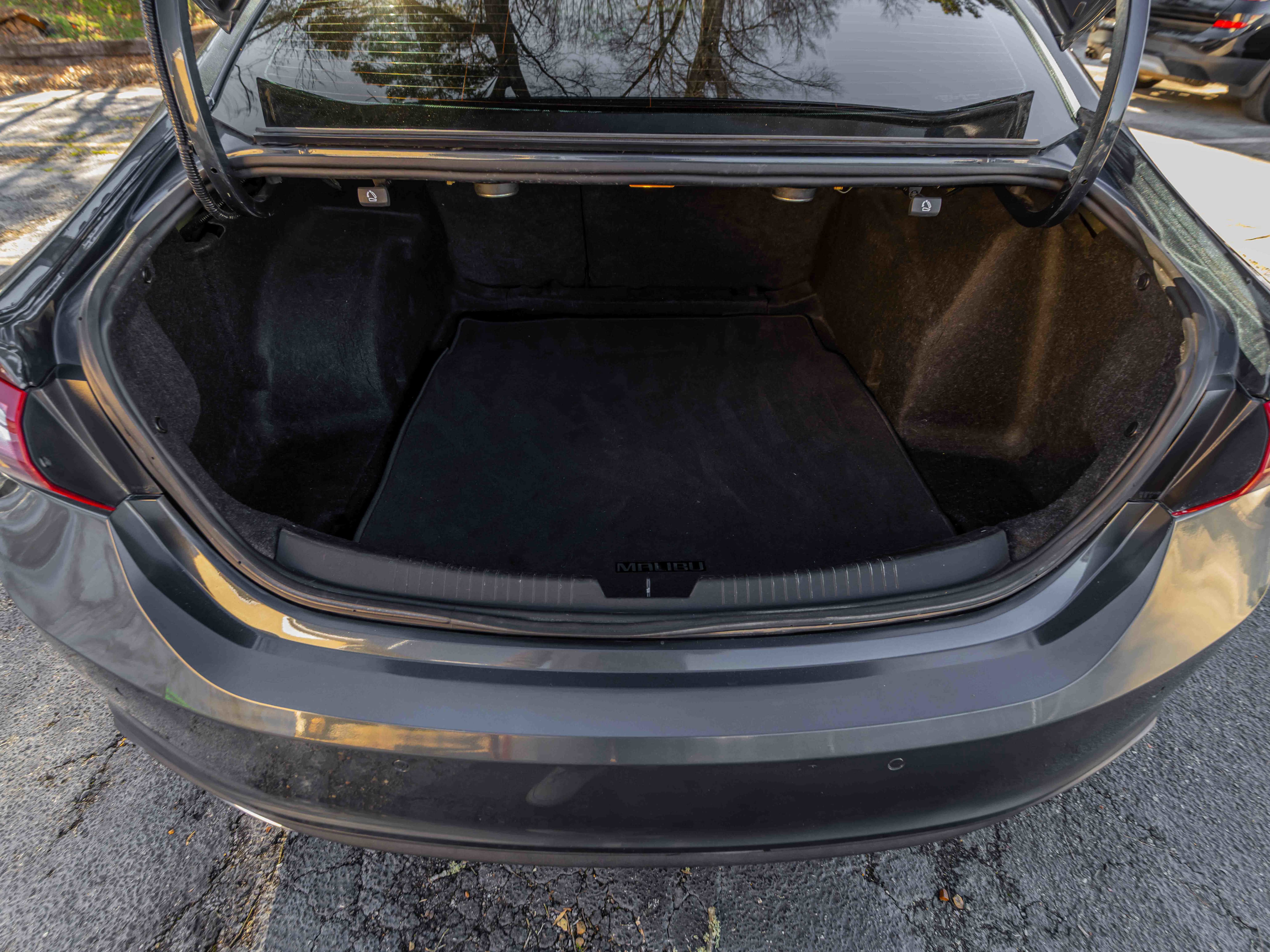 Used 2019 Chevrolet Malibu Premier w/ Sun and Wheel Package image 71