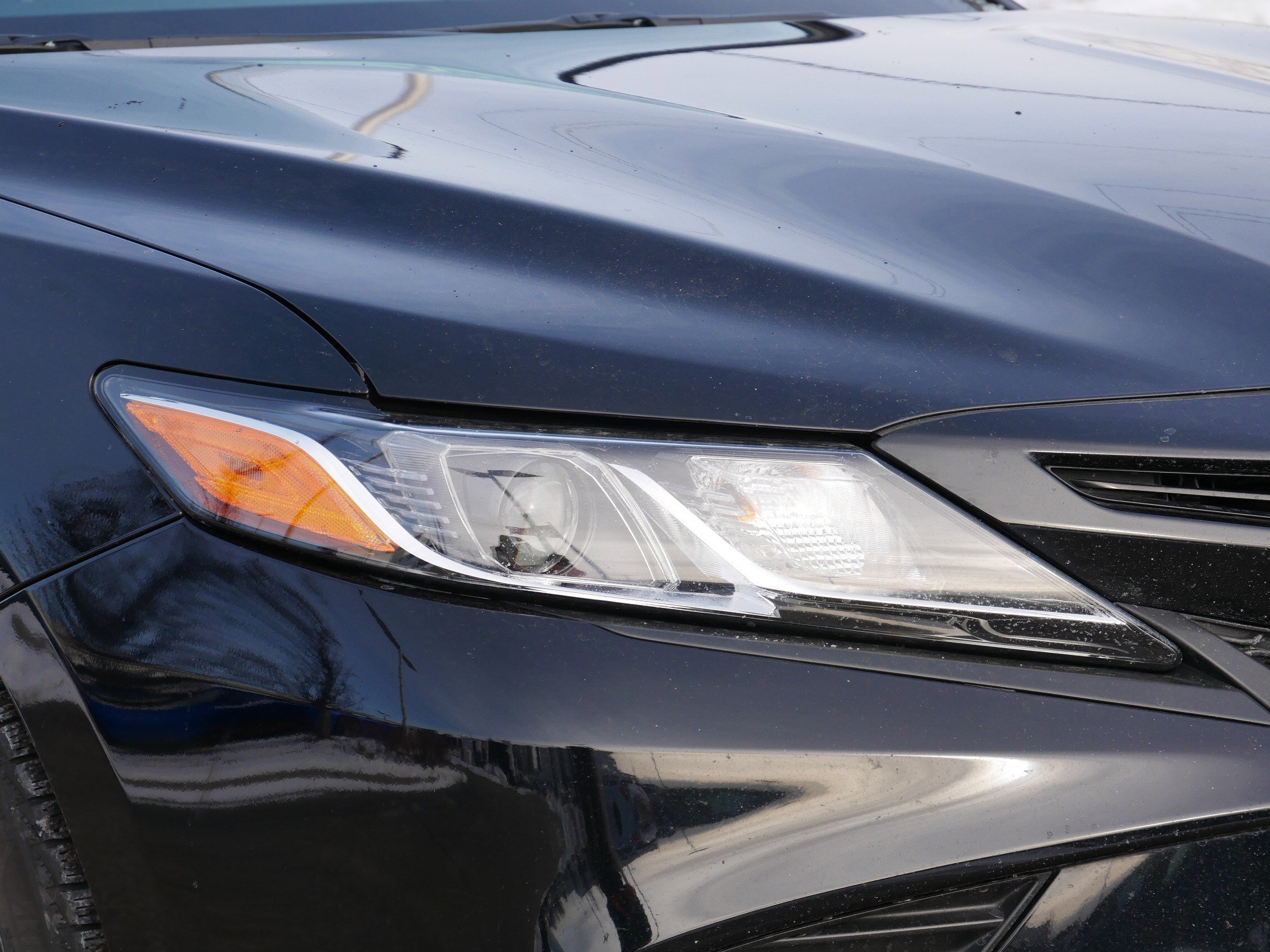 Used 2020 Toyota Camry SE image 16