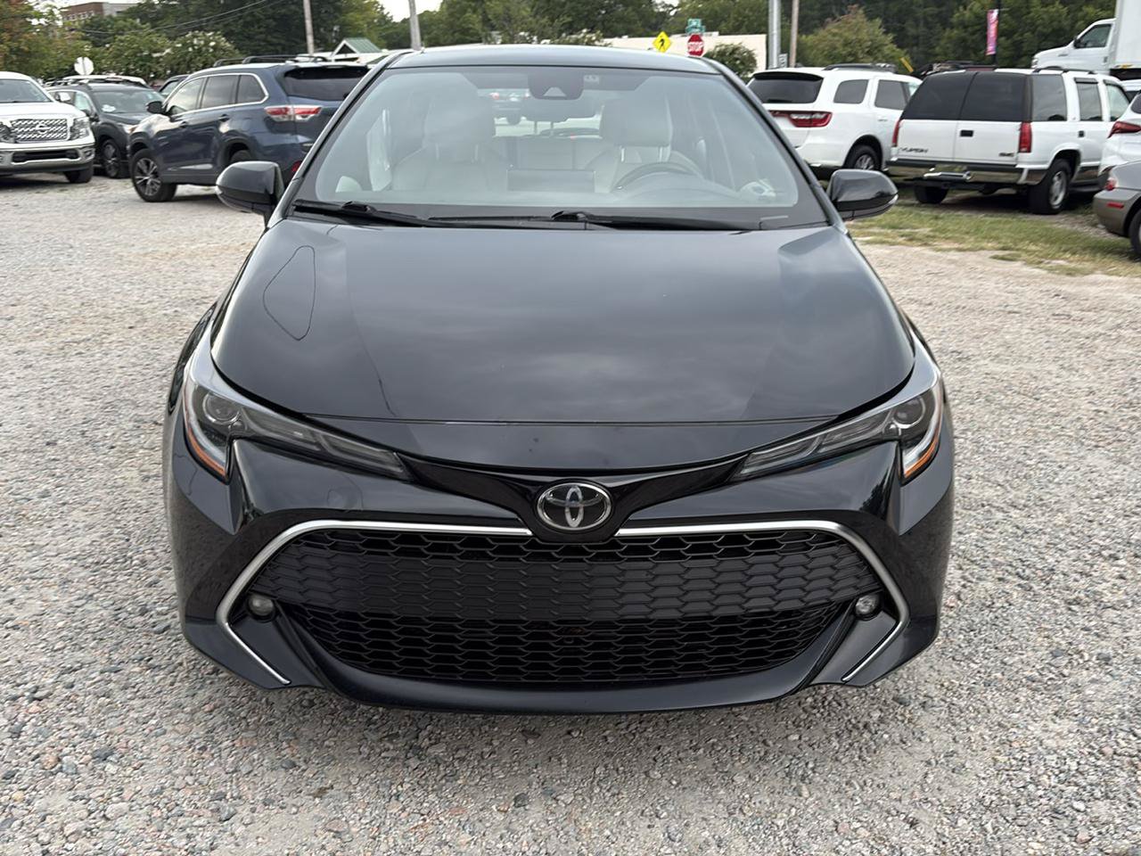 Used 2022 Toyota Corolla XSE FWD image 3