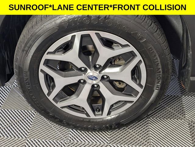 Used 2023 Subaru Forester Premium image 8