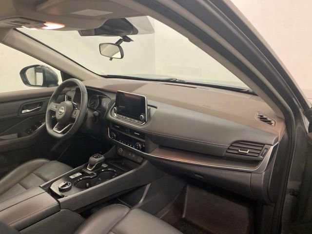 Used 2023 Nissan Rogue SV w/ SV Premium B Package image 24