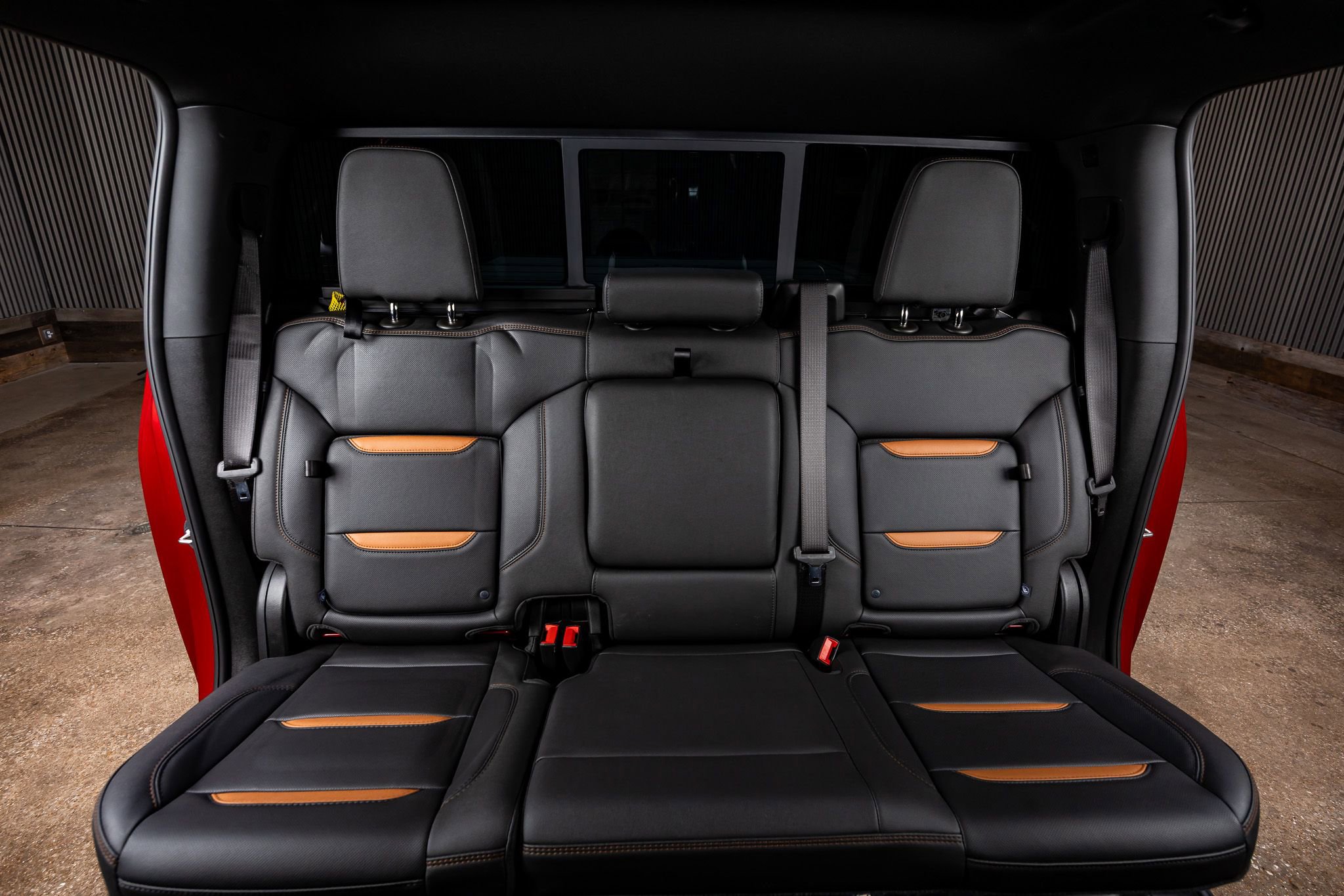 Used 2025 GMC Sierra 2500 AT4 w/ AT4 Premium Plus Package image 34