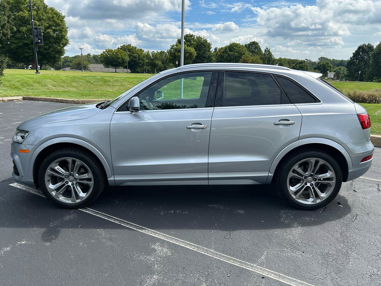 Used 2016 Audi Q3 2.0T Premium Plus w/ Technology Package AWD/4WD image 8