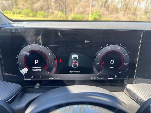 Used 2025 Nissan Kicks SR image 24