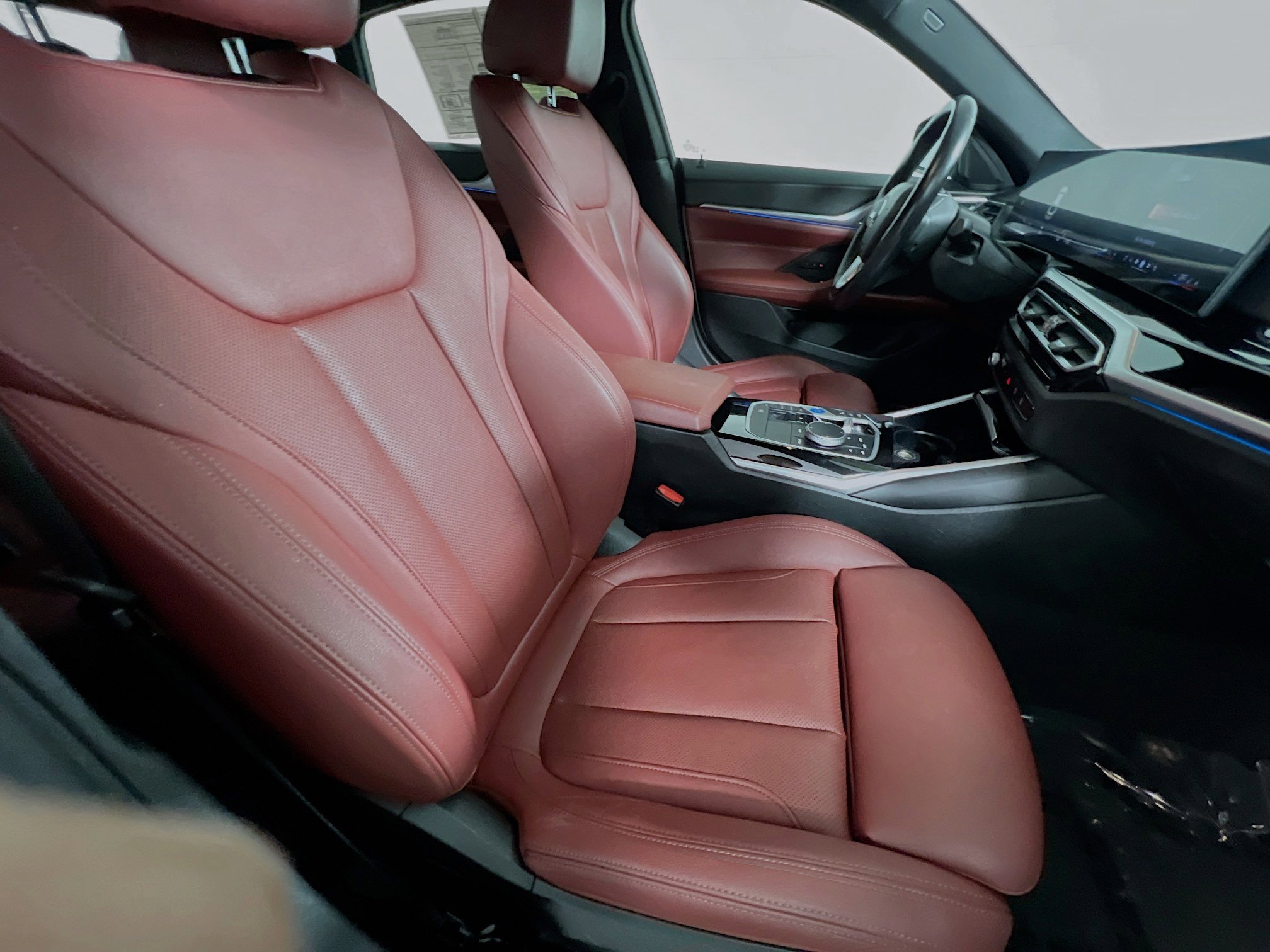 Used 2024 BMW i4 eDrive40 image 31