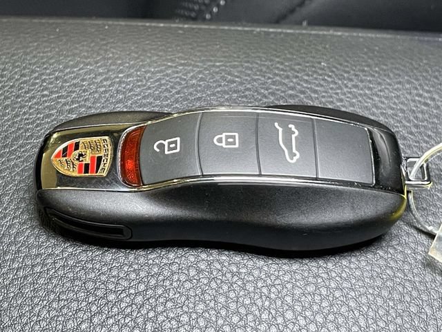 Certified 2026 Porsche Macan AWD/4WD image 48