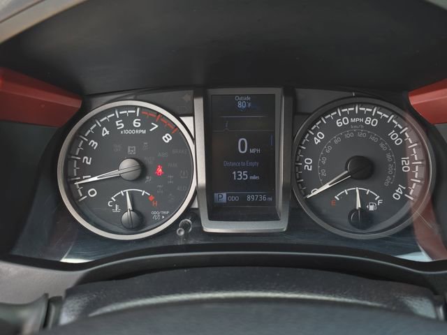 Used 2020 Toyota Tacoma TRD Off-Road AWD/4WD image 19