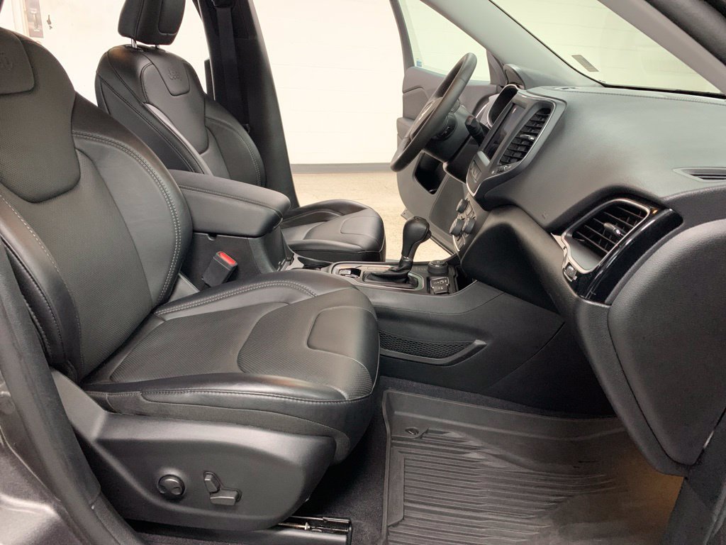 Certified 2023 Jeep Cherokee Altitude Lux w/ Lux Elite Package AWD/4WD image 9