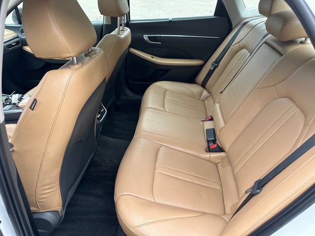 Used 2023 Hyundai Sonata Limited w/ Cargo Package FWD image 17