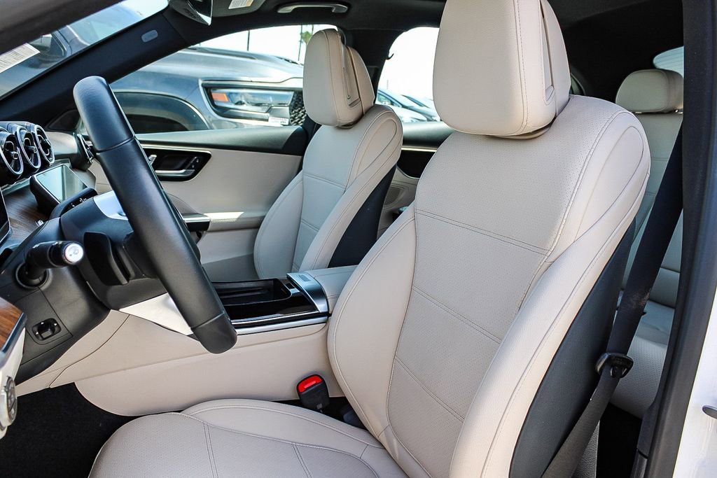 Used 2025 Mercedes-Benz C 300 4MATIC Sedan image 18