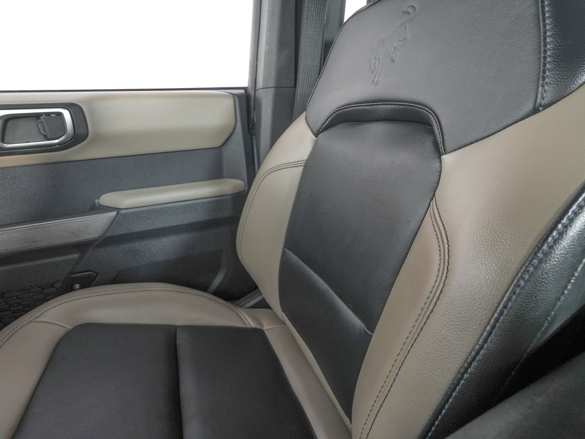 Used 2023 Ford Bronco Wildtrak AWD/4WD image 26