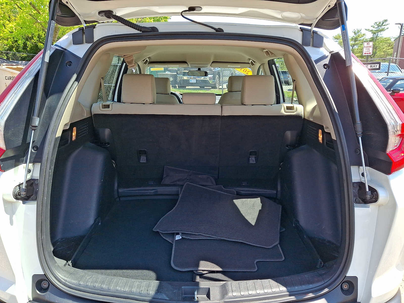 Used 2018 Honda CR-V LX image 28