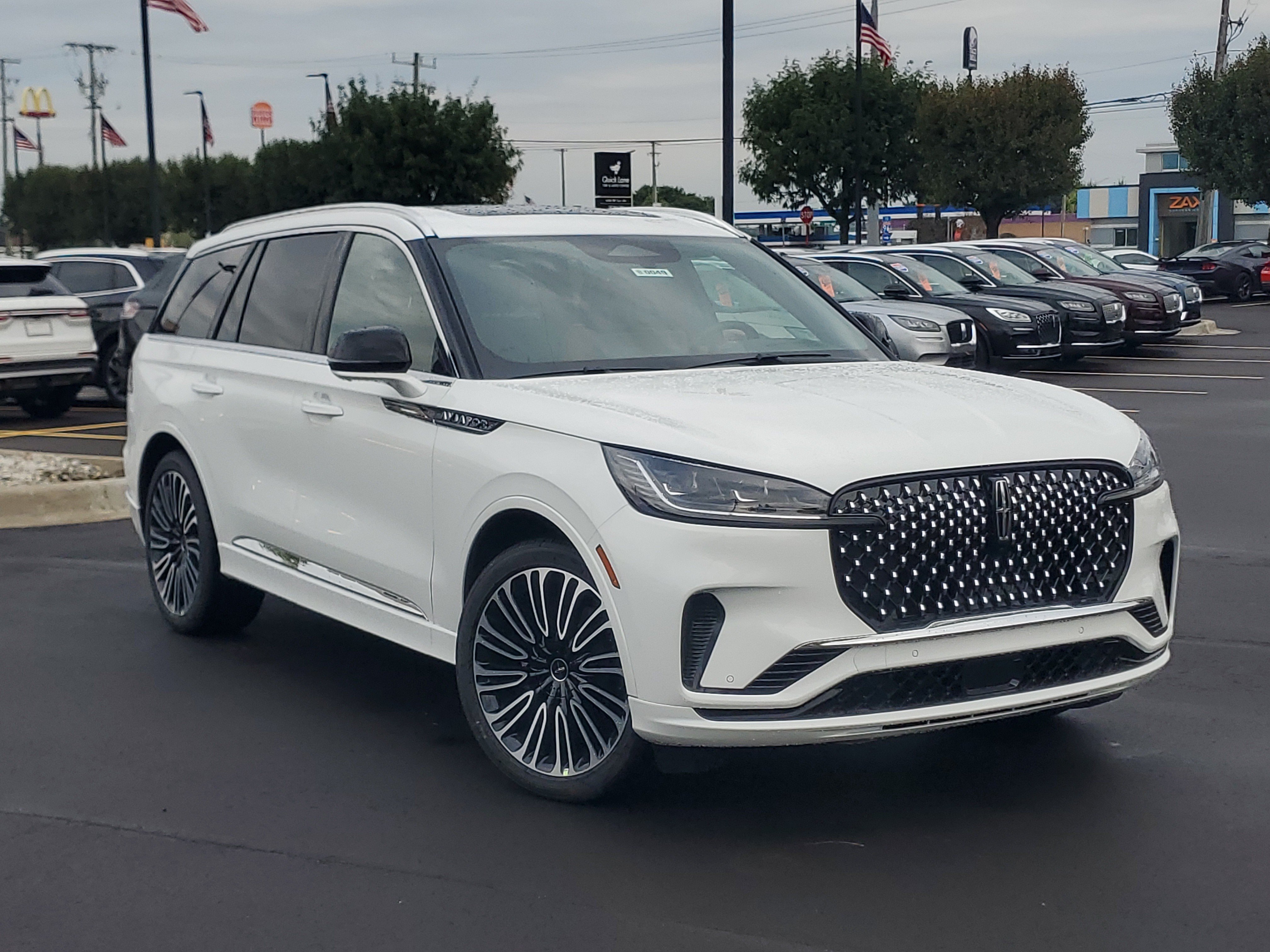 New 2027 Lincoln Aviator Black Label w/ Dynamic Handling Package